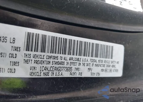 2016 Jeep Compass Latitude z USA, uszkodzony, nr VIN 1C4NJCEAXGD773695